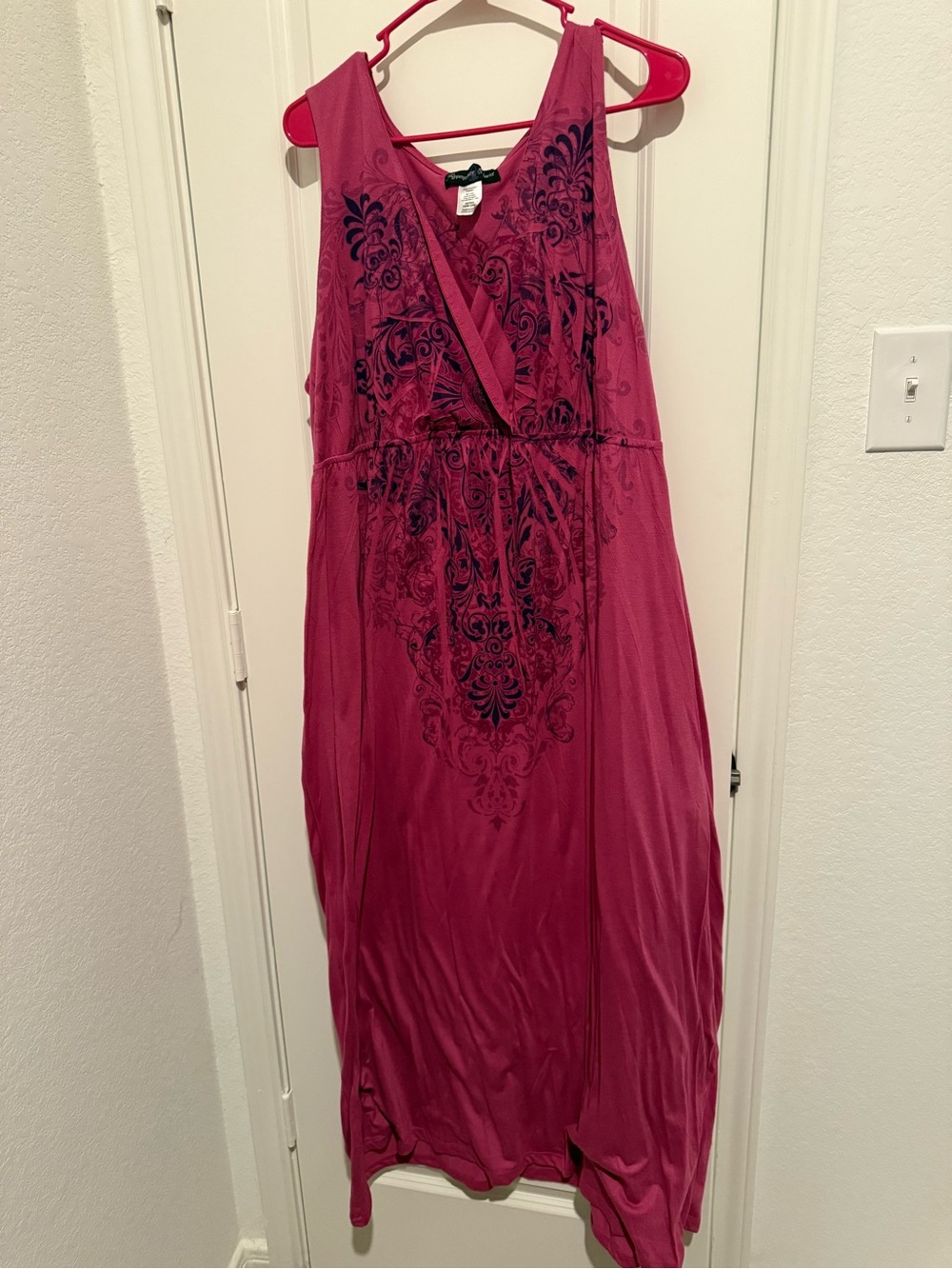 Sleeveless Magenta Maxi Dress with Black Embroidery